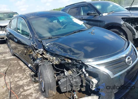 2015 Nissan Altima 2.5 S z USA, uszkodzony, nr VIN 1N4AL3AP8FC588106